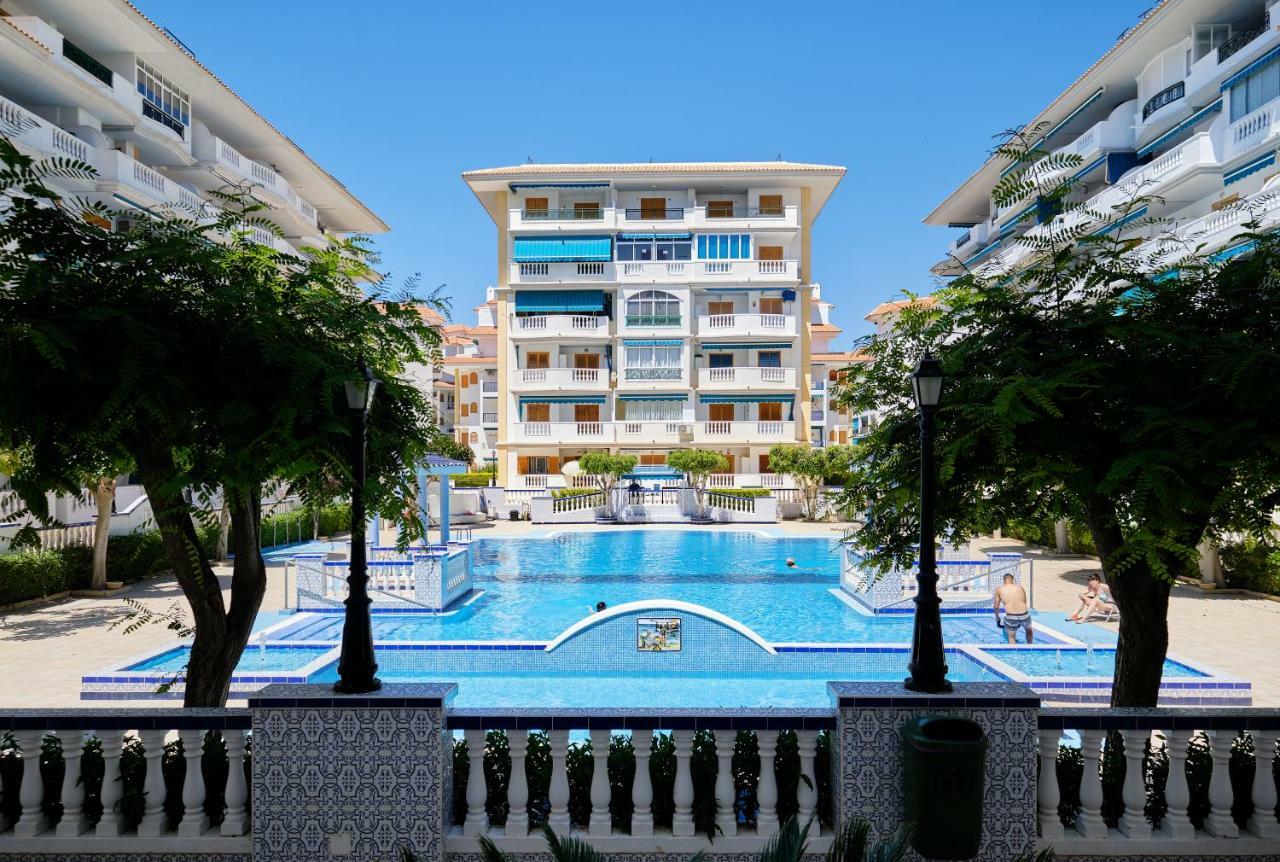 Urb Vinamar Apartment Торевиеха Екстериор снимка